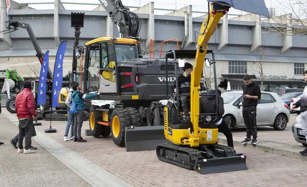 II Feria de Empleo en Construcción en Santander
