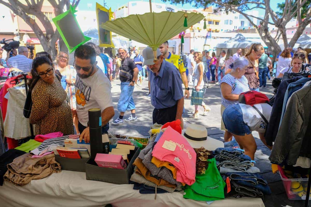 Tercera edición del Mercado Vecinal de Segunda Mano