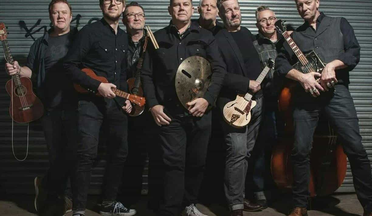 The Everly Pregnant Brothers Live