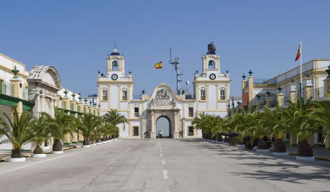 Actos conmemorativos del 12 de octubre en la Base Naval de La Carraca