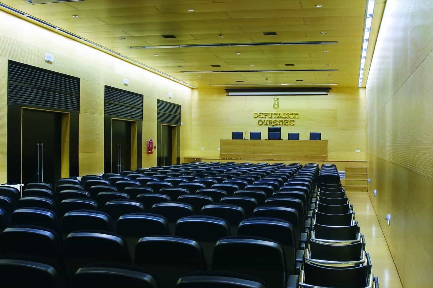 Tardes de poesía: En feminino