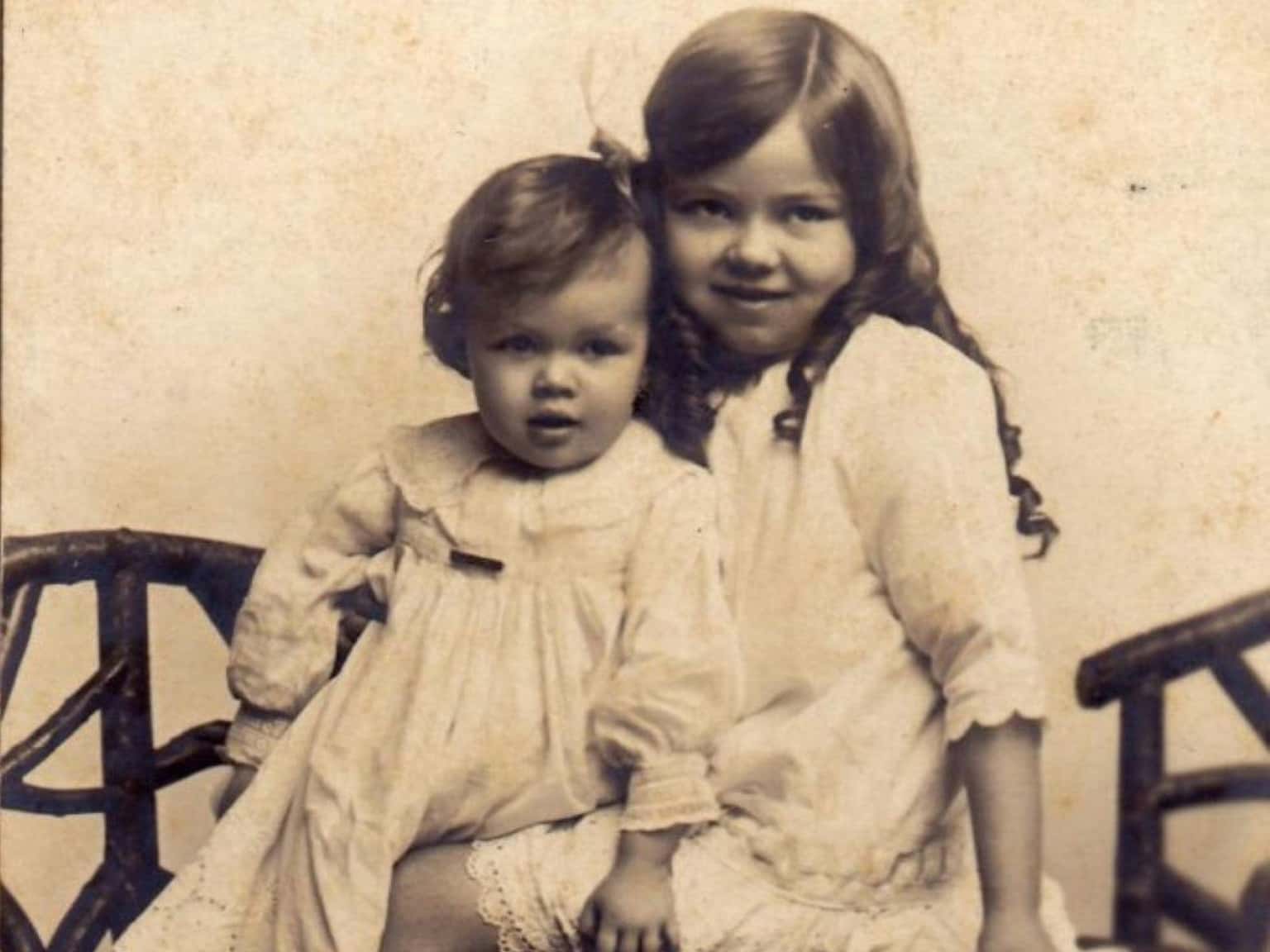 The 1920s Life of the Porter Children, Ella and Hazel
