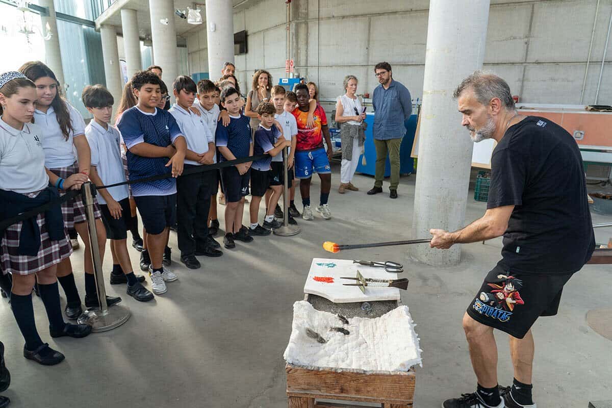 Talleres y visitas inmersivas del Museo del Vidrio