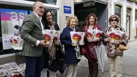 Día del Cáncer de Mama: reparto solidario de plantas