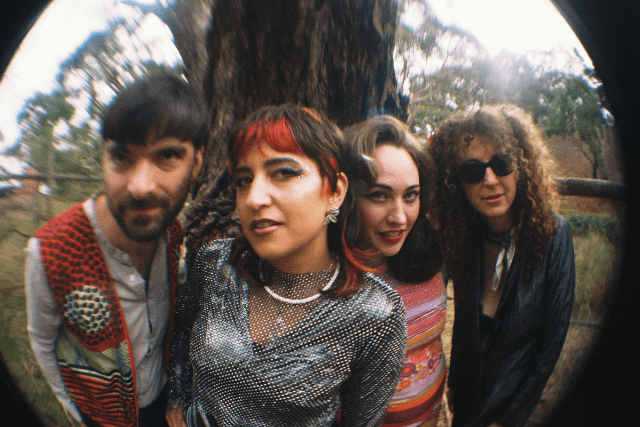 Derya Yıldırım & Grup Şimşek with Thee Marloes