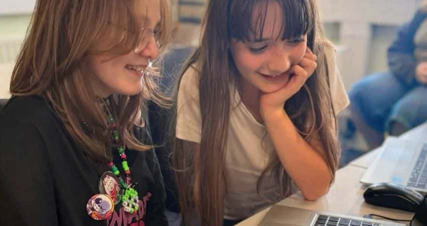 Character Design 101 (Ages: 8-12)