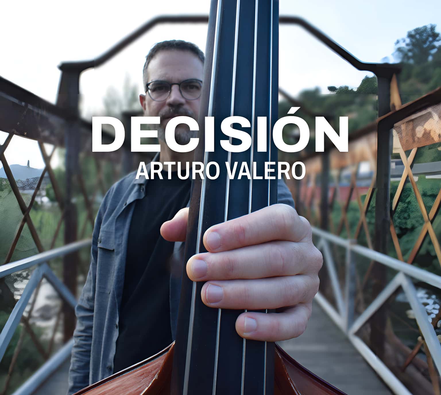 Arturo Valero presenta su primer álbum, Decisión