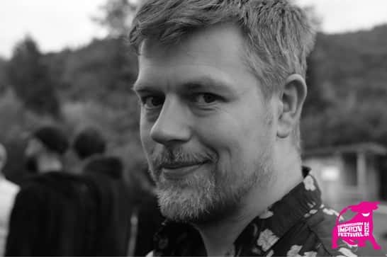 Get into trouble, fall in love – Chris Mead: Workshop