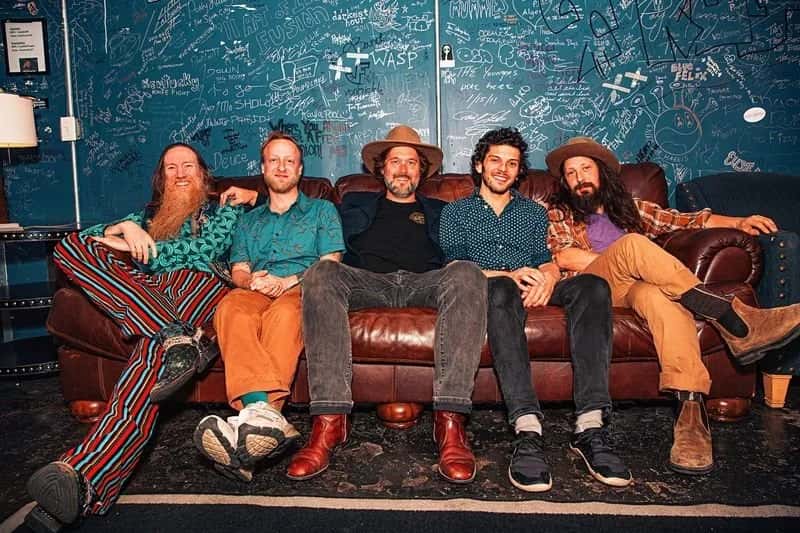 Chicago Farmer & The Fieldnotes with Thomas Sticha