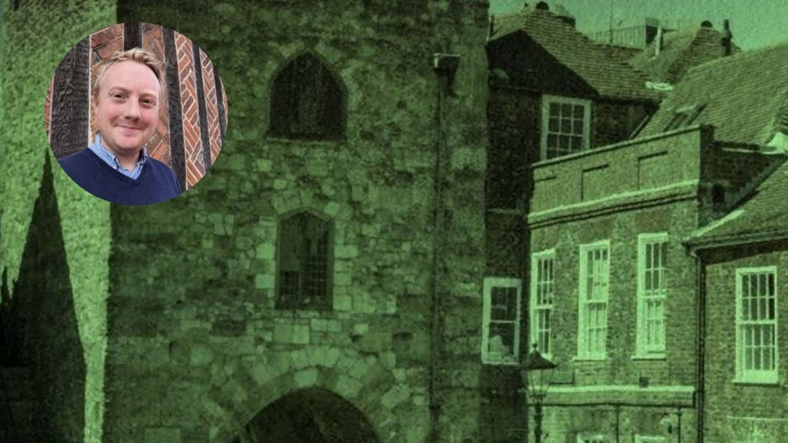 Torchlight Tour with Andy Skinner: Spooky & Scary Southampton
