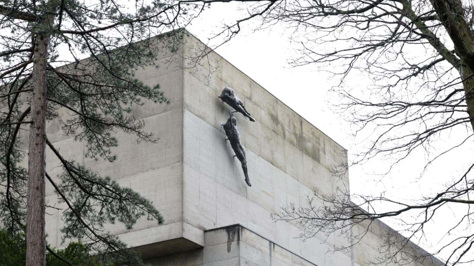 Belfast's Statues and Sculptures - from Frink to the Big Fish | Walking Tour