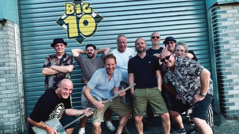 Merry Skamas - Big 10 & The Dekkertones