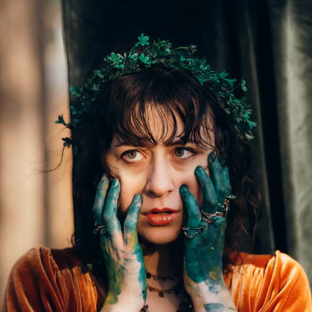 Amélie Farren, Lilith Max and Rabbitology - The Three Wishes Tour
