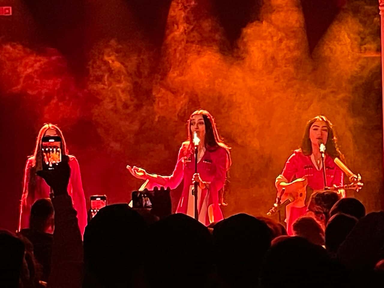 Trio Mandili Live