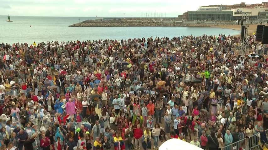 El escanciado simultáneo de Gijón: crónica de la fiesta