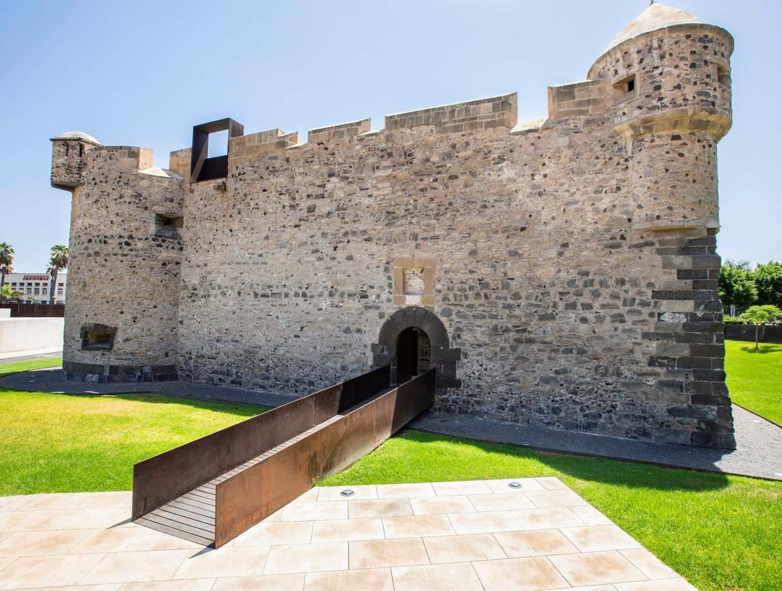 La Isleta recrea la defensa del Castillo frente a Drake