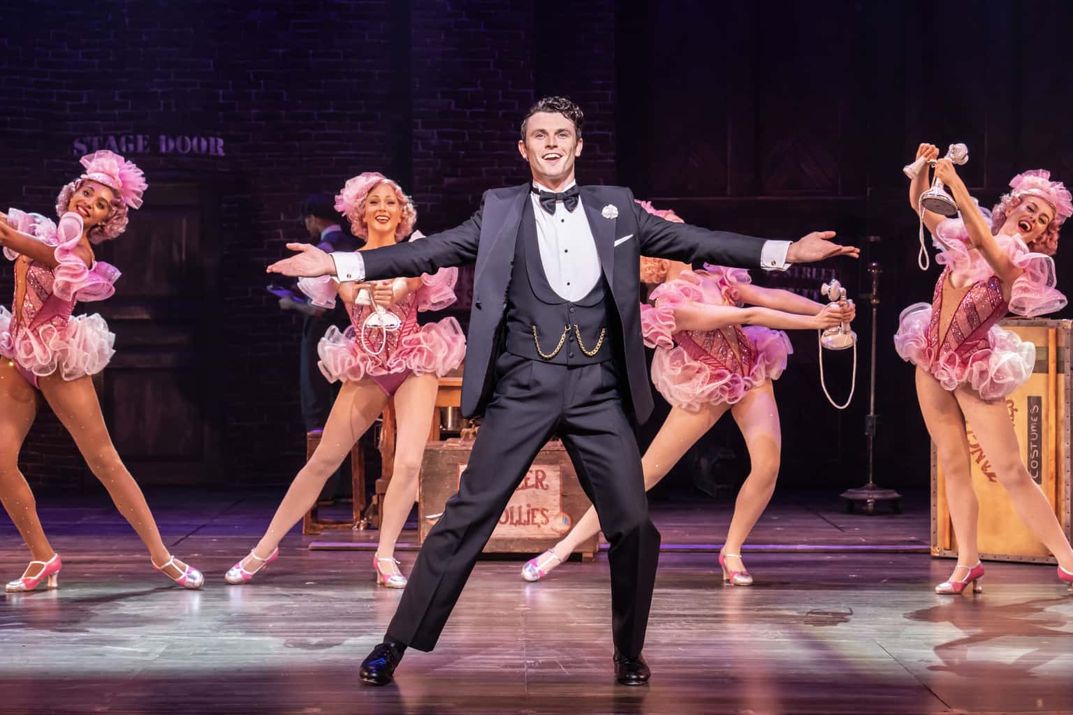 NNOS presents Crazy For You