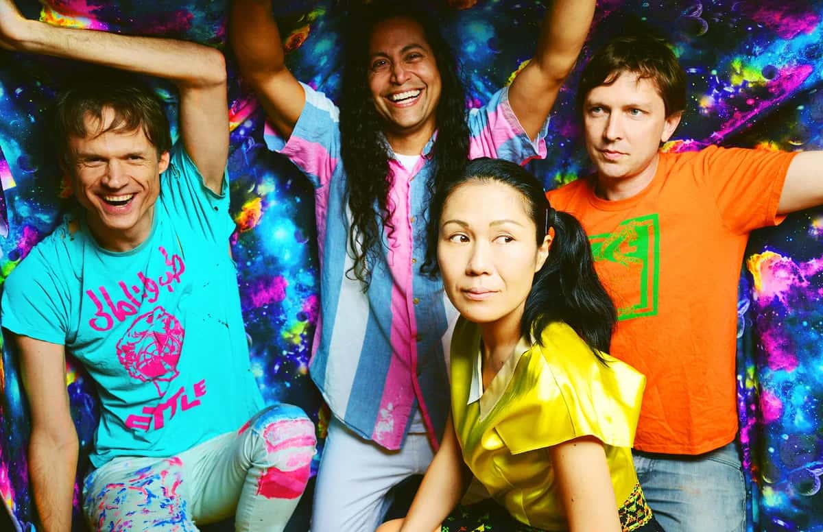 Deerhoof, Earthball