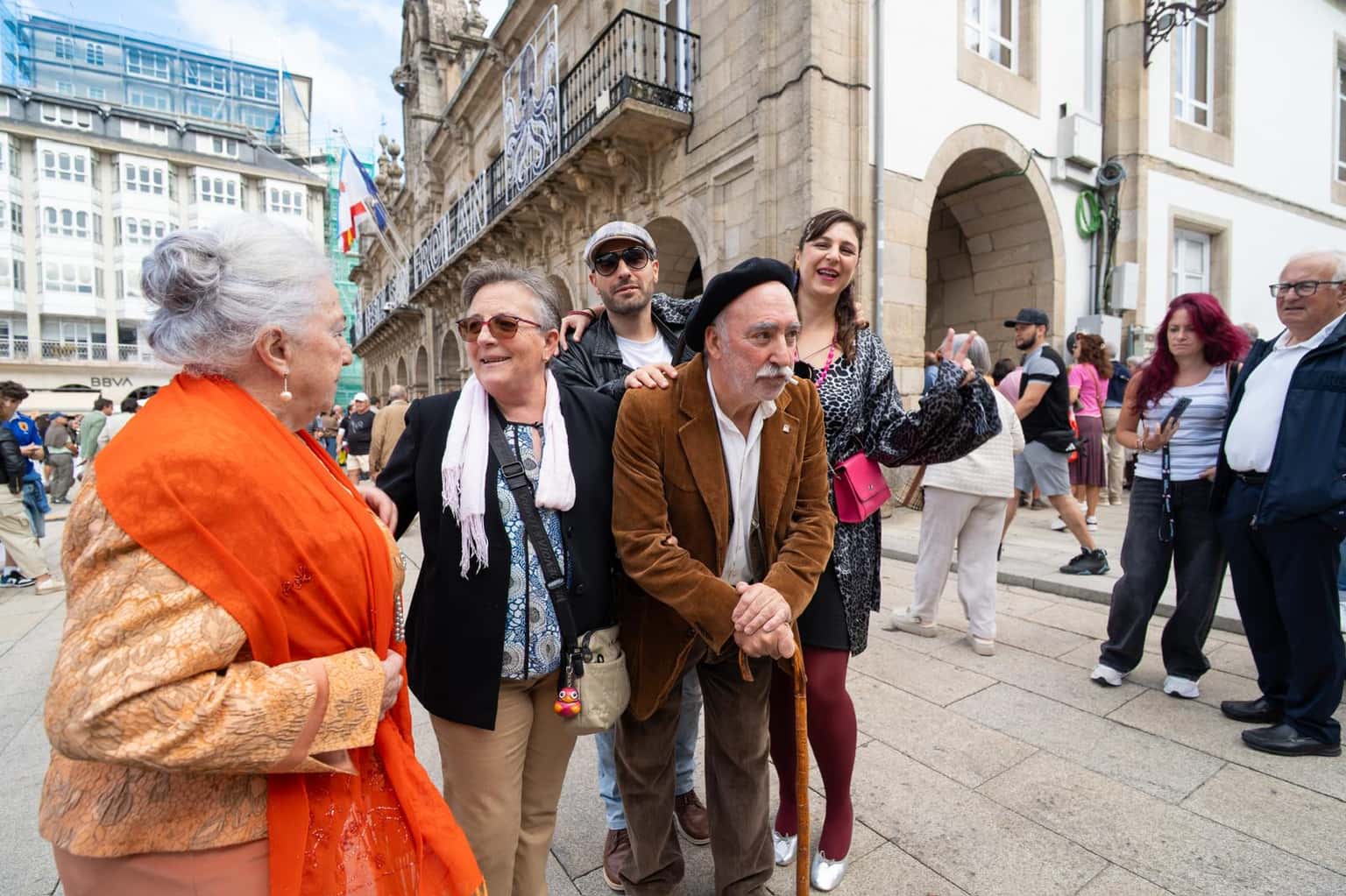 Visita teatralizada del Cementerio de San Froilan con la Familia Peludez