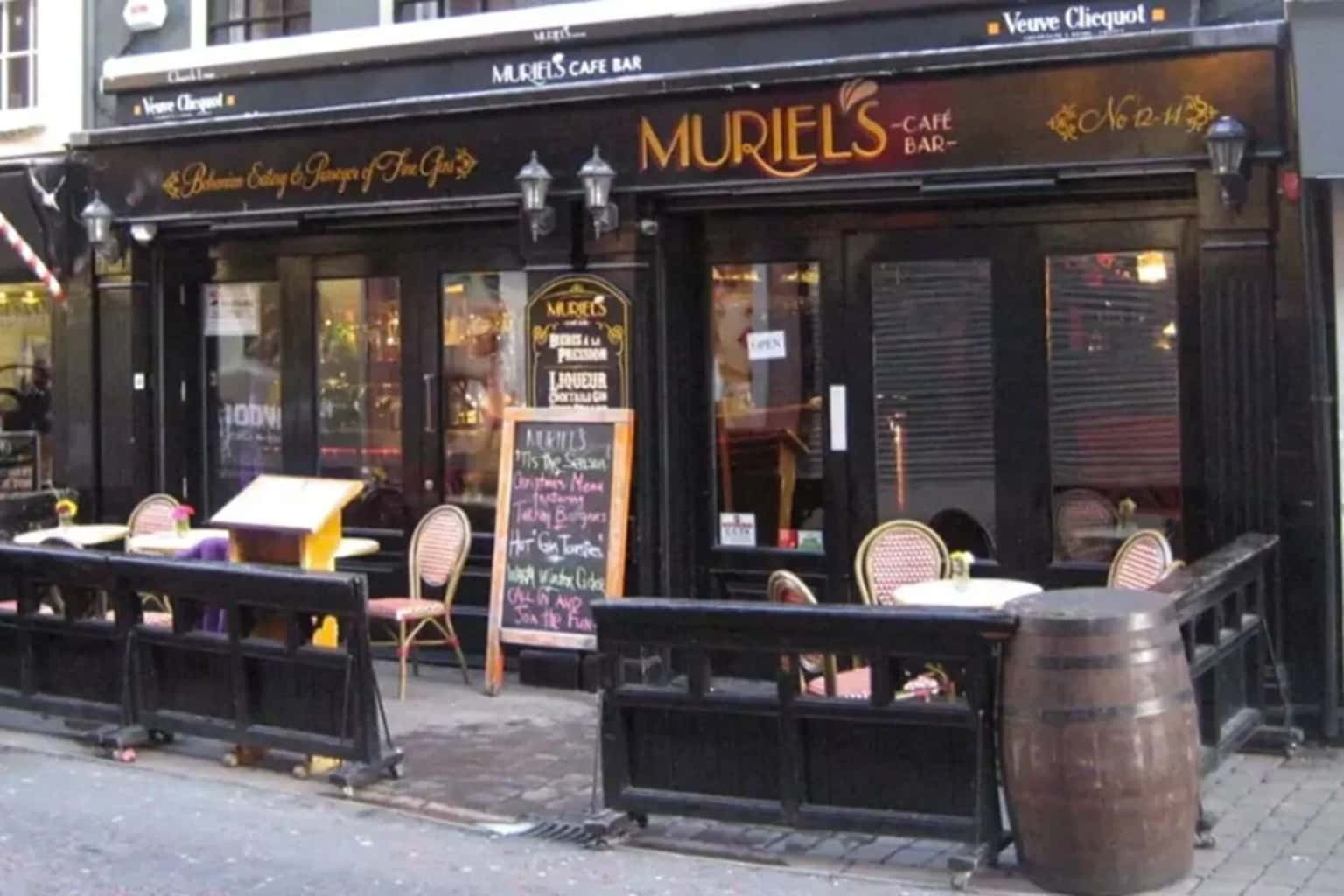 Muriel's Cafe Bar: gin, velvet and a bit of history