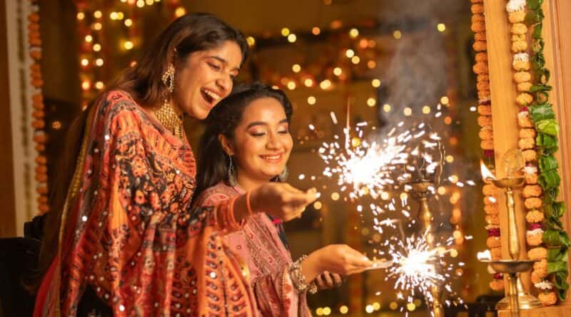 Diwali: Lights of India