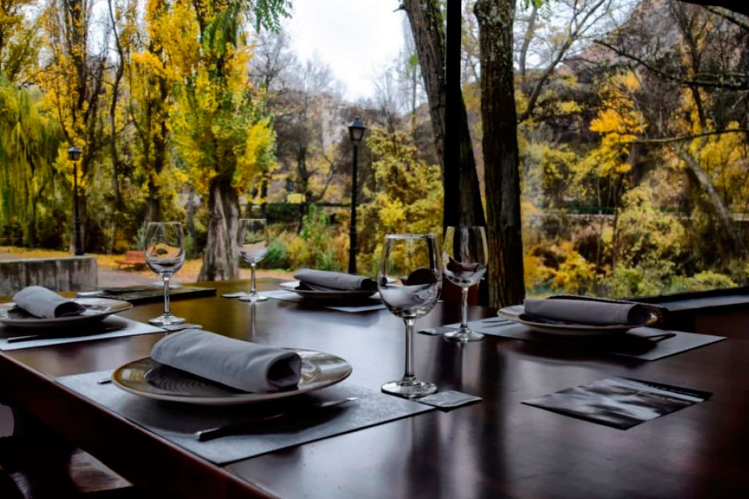 Recreo Peral: cocina conquense junto al río Júcar