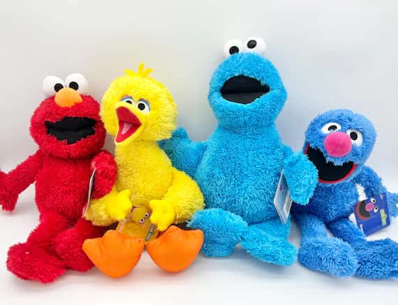 Elmo's Got the Moves