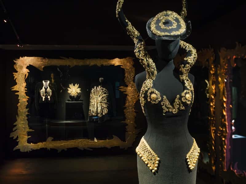 Schiaparelli: Fashion Becomes Art