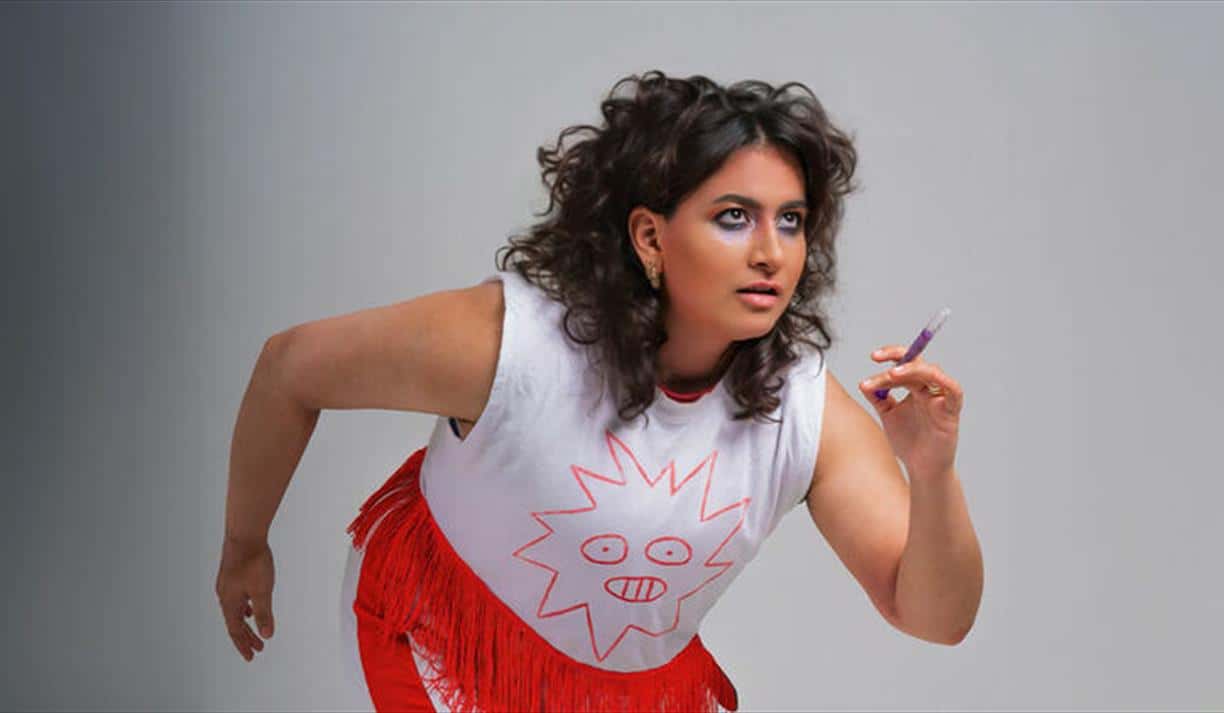Leila Navabi: Relay