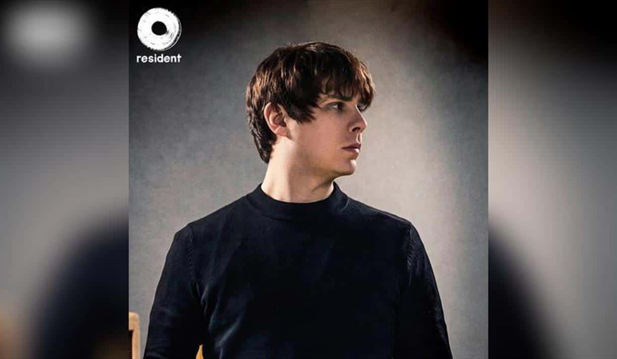 Jake Bugg: Solo Acoustic Performance (Later Set)