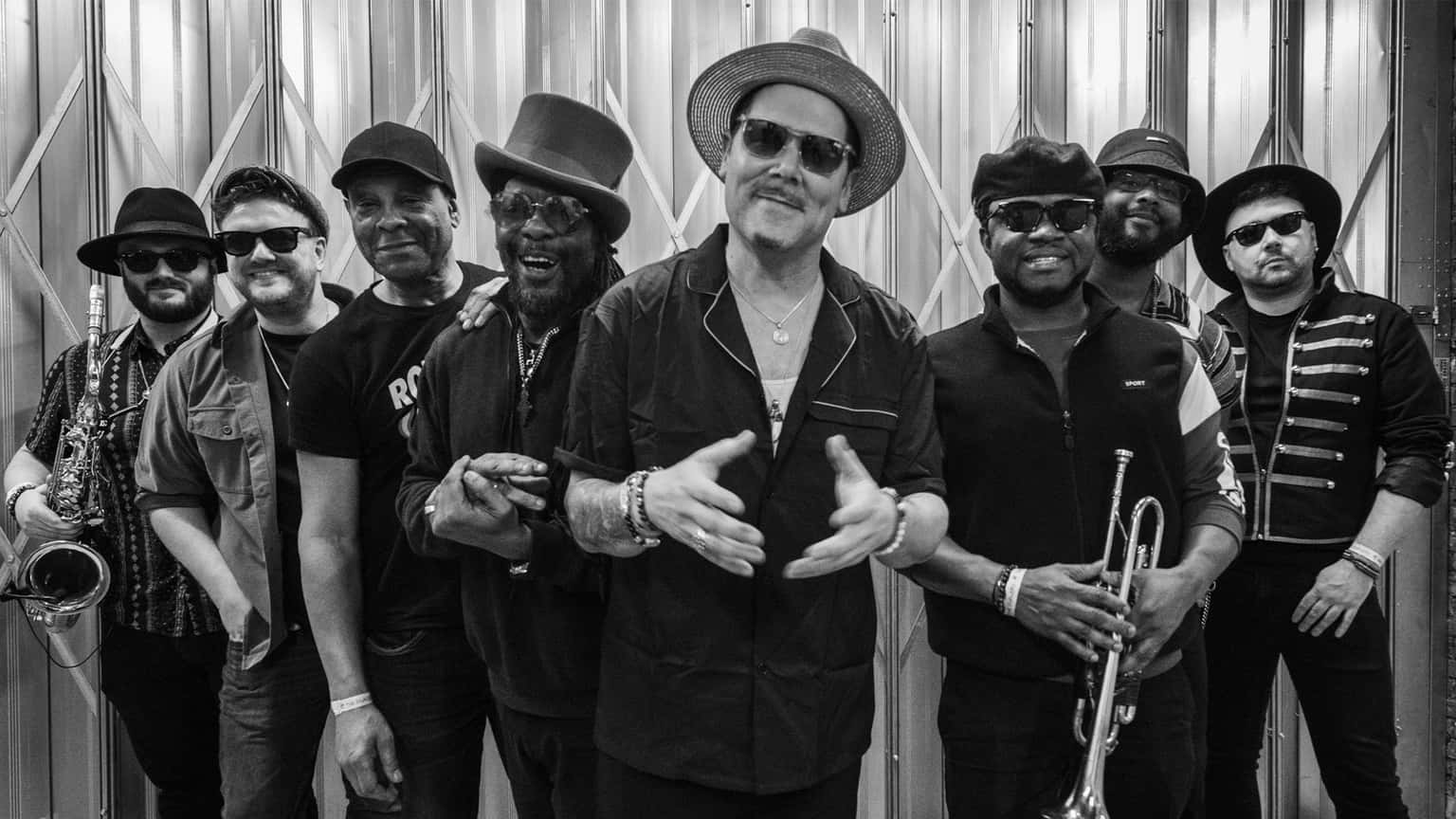 The Dualers with special guests Skandals