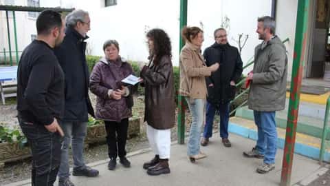 Reunión vecinal sobre nuevas líneas de bus urbano