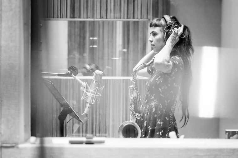 TDE: Camila Nebbia with John Edwards and Mark Sanders