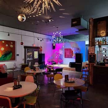 Karaoke at Starlight on 22nd
