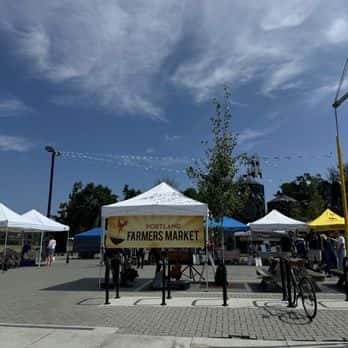 Lents International Farmers Market