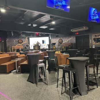 809 Lounge Restaurant & Grill