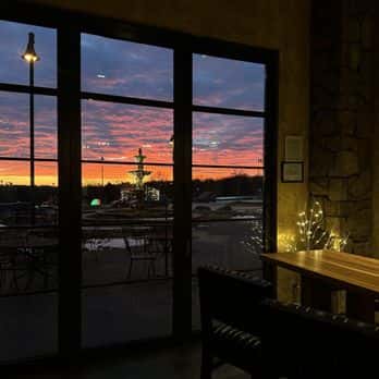 Apericena: A Wine Bar
