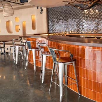 TAP IN Kitchen & Cocktails