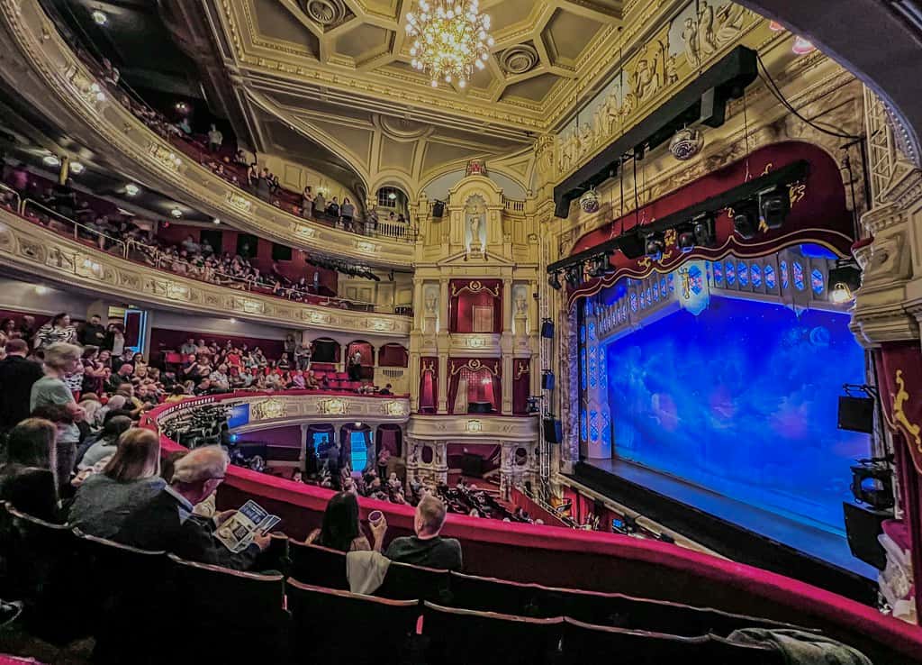 HMT 120 Opera Gala
