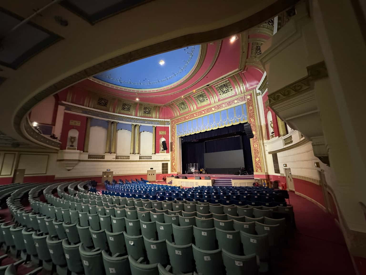 Former Carlton Cinema - building tours