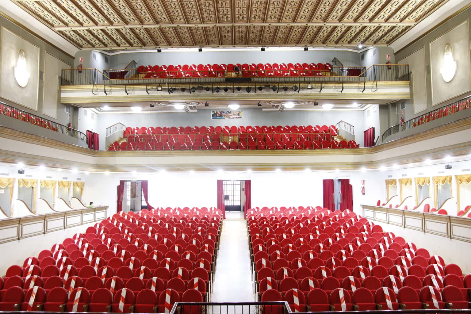 Remember - Gala solidaria de Lunares de Plasencia