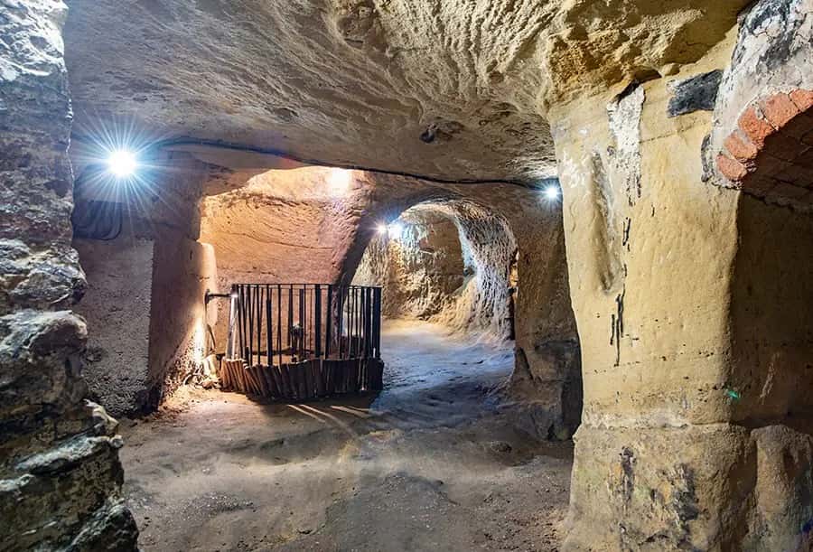 Secrets & Stories of Nottingham: An Immersive Journey