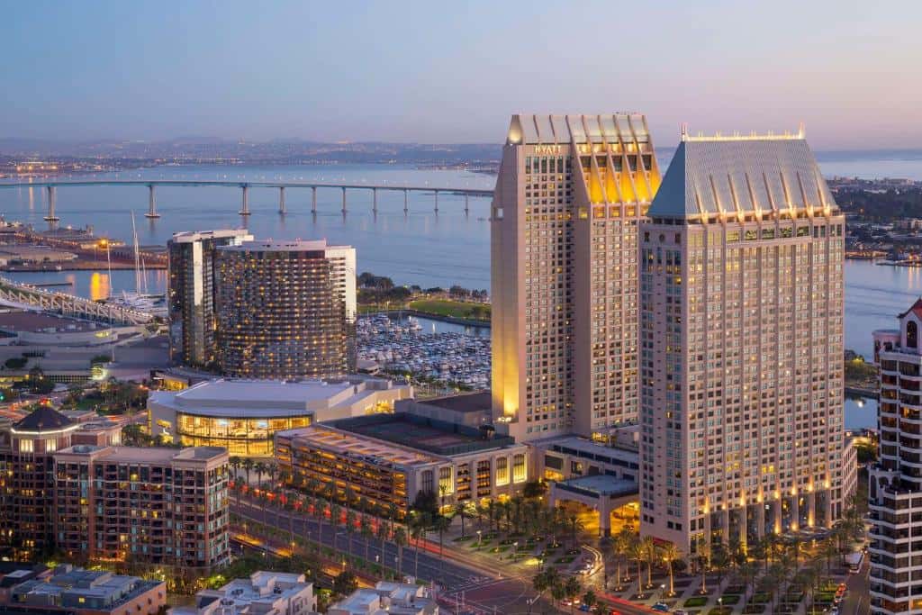 Top of the Hyatt Presents: A Season of Masquerade