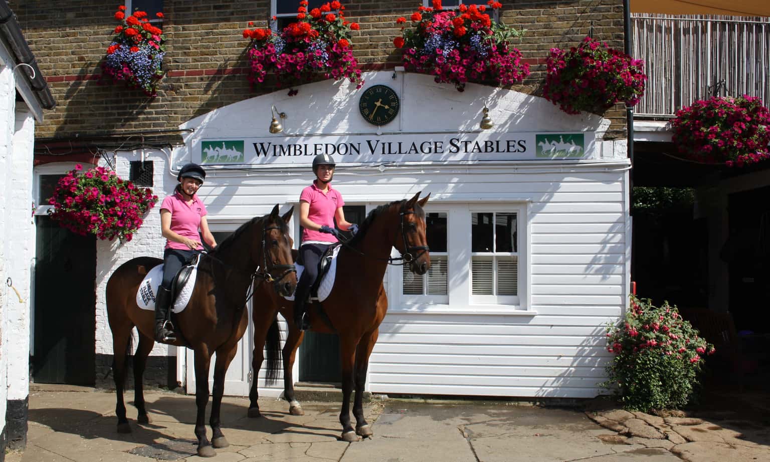 Monthly open (hour) at the Wimbledon Village Stables