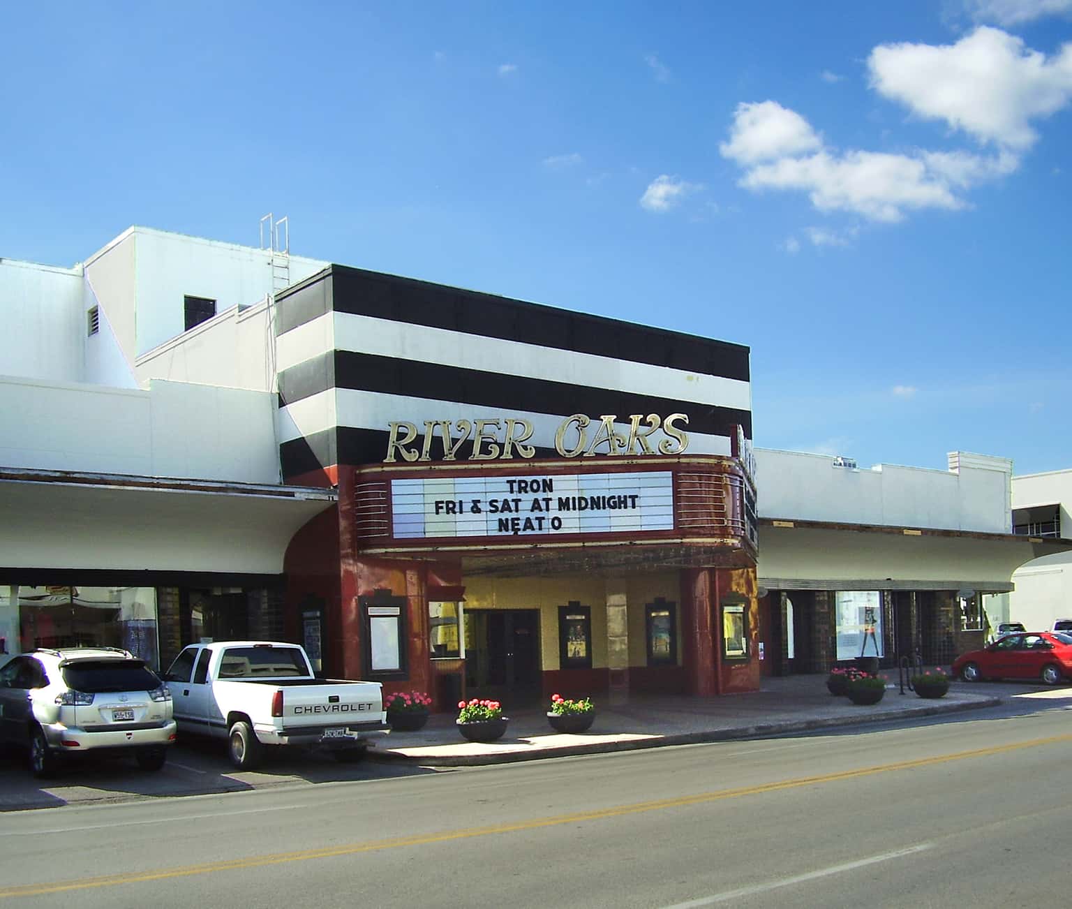 The River Oaks Theatre