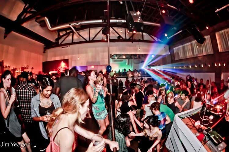 SNAP! '90s Dance Party: Witches Ball