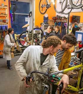 Bike Puncture Repair Training - How to Get Rolling Again