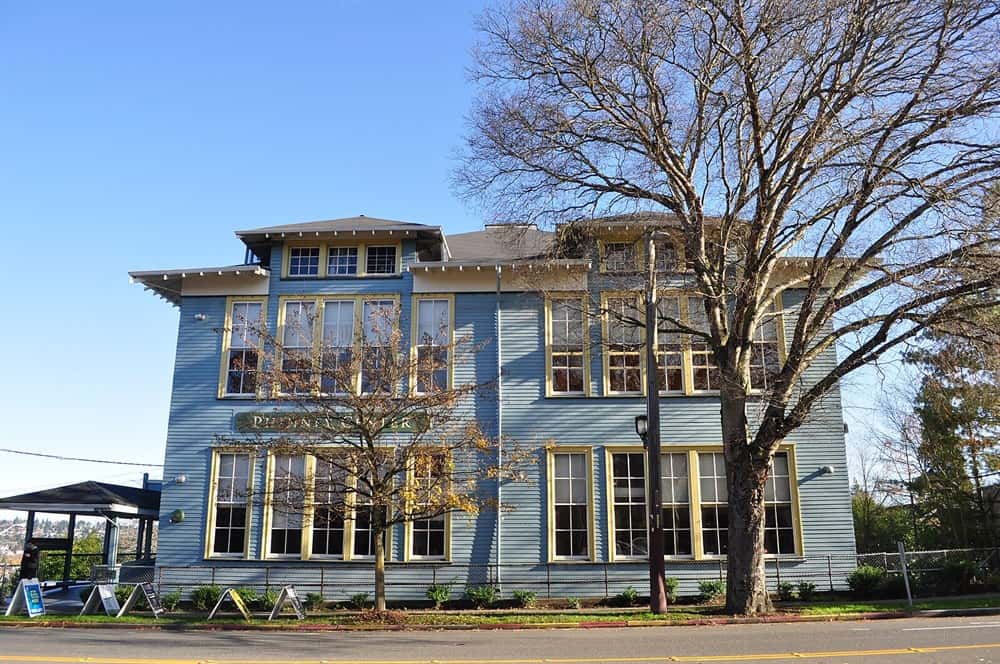 Phinney Center: Blue Building