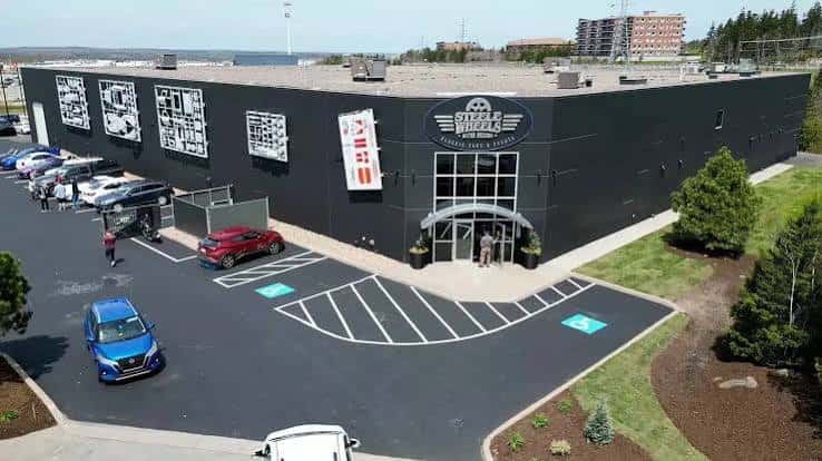 Vista exterior del Steele Wheels Motor Museum en Halifax