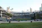 Vista panorámica del estadio Petco Park desde Gallagher Square